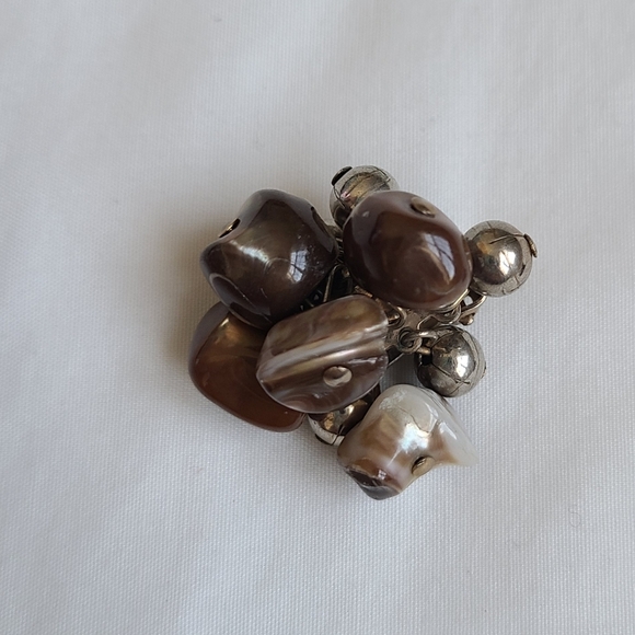 SALE!! Vintage Mid Century Marble Cluster Clip On Earrings - Picture 4 of 5